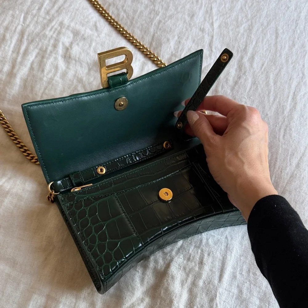 Balenciaga Hourglass Wallet on Chain Purse Entrupy Authenticated - Picture 10 of 16